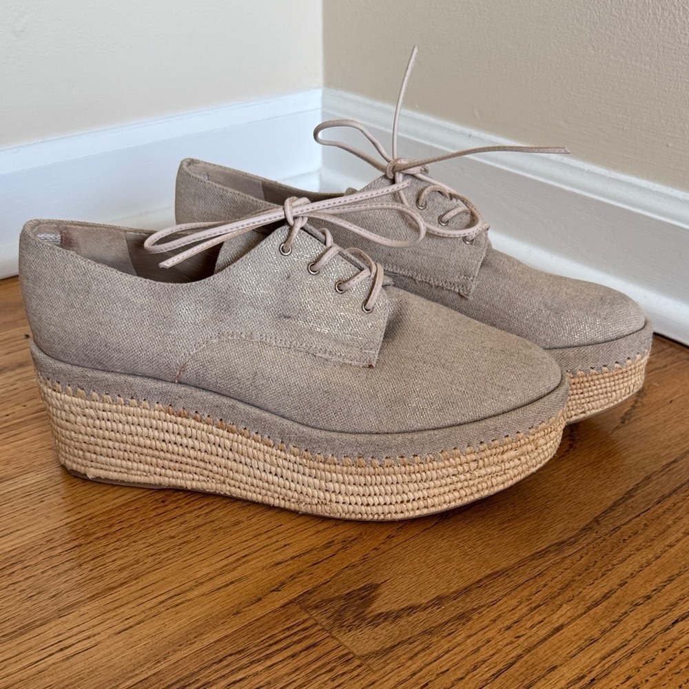 Stuart Weitzman beige linen Kent platform oxford